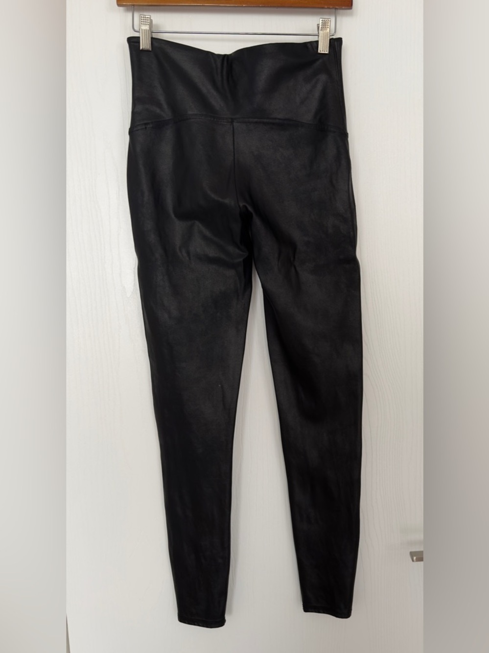 🖤SPANX Faux Leather Leggings XL Black High Rise Sculpting Shaping Vegan Leather - Picture 10 of 12